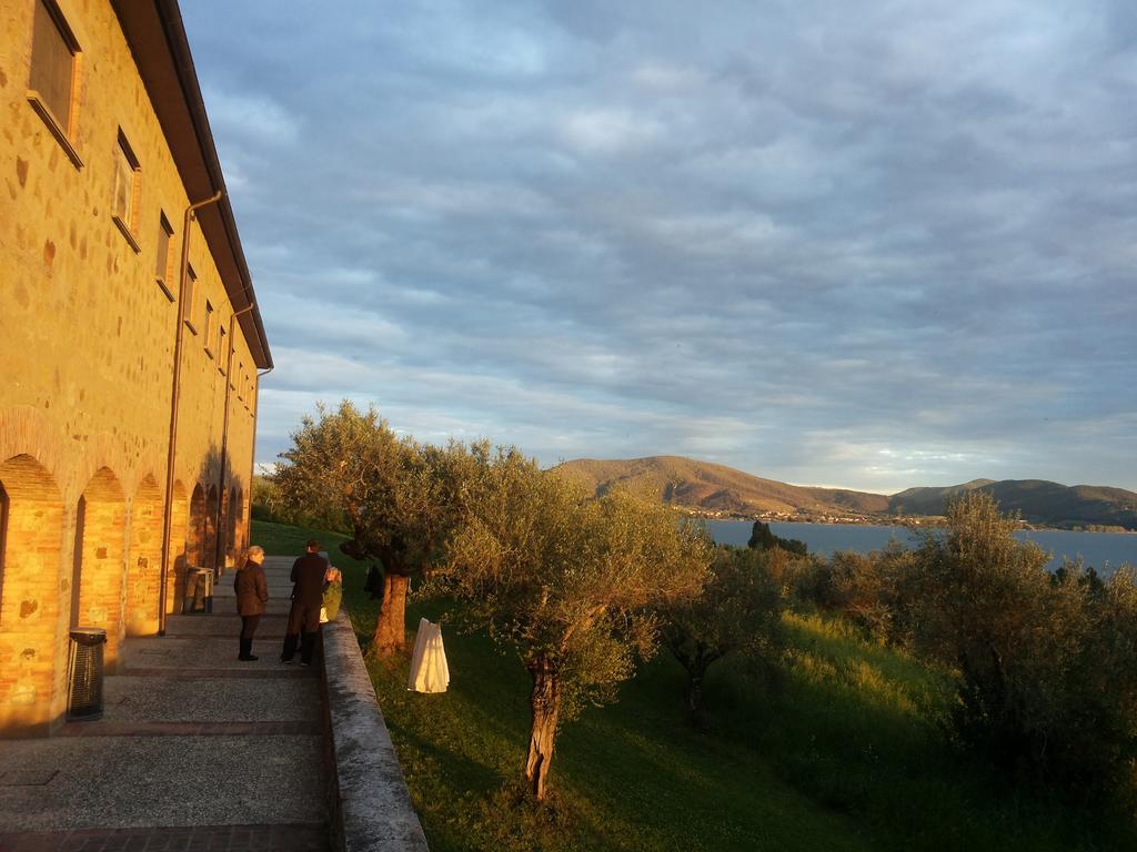 Villa Fattoria Il Poggio Ortsteil Ortsteil San Feliciano Exterior foto